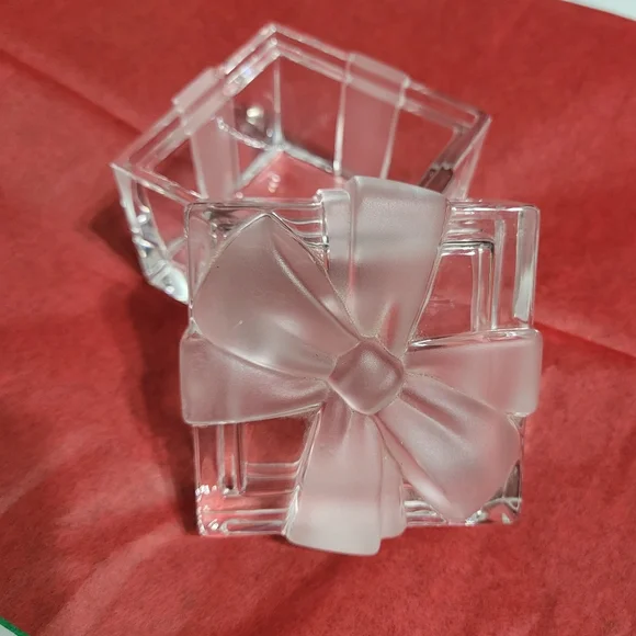 TIFFANY And CO Crystal Gift Box, 3 inch